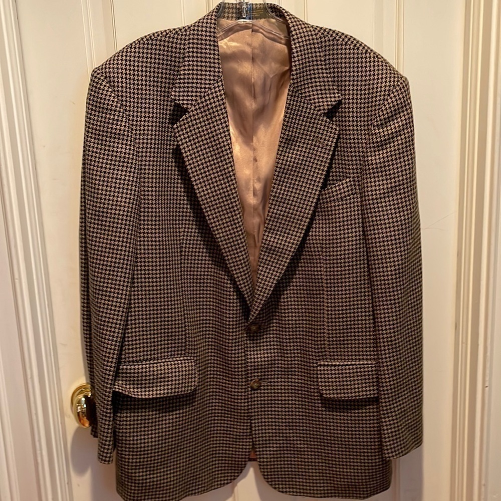 Oscar de la Renta 🎈sale🎈100% Silk. Tan and black blazer